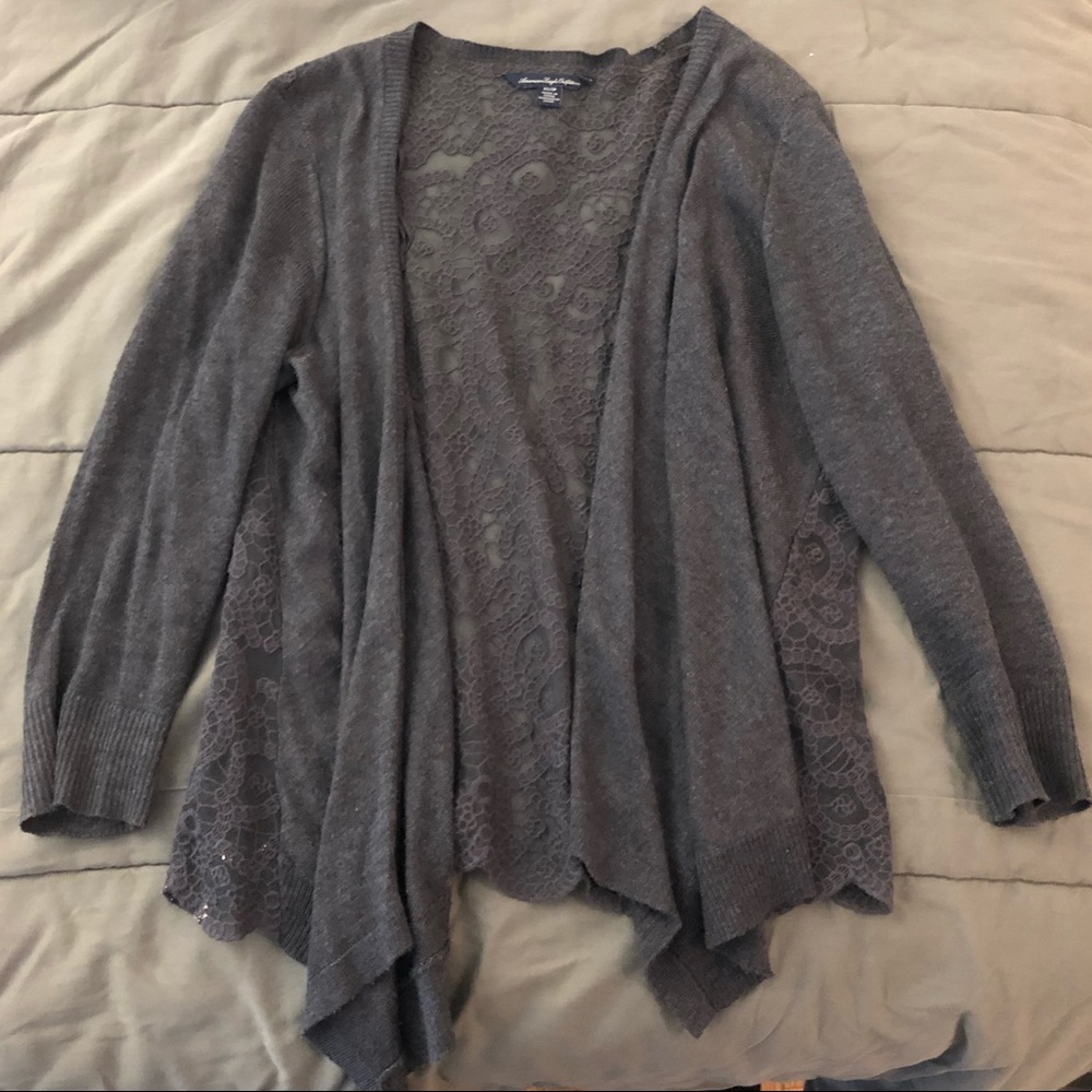 Gray lacy 3/4 sleeve cardigan